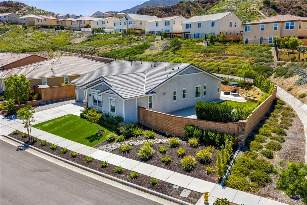2770 Santa Fiora Drive Corona, CA 92882