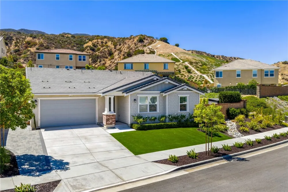 2770 Santa Fiora Drive Corona, CA 92882