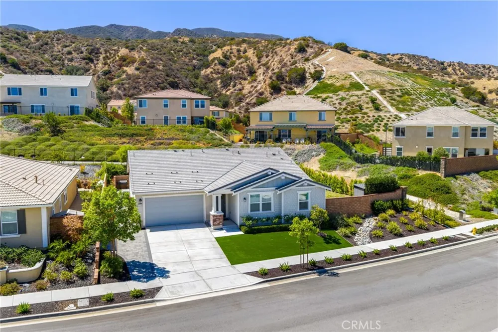 2770 Santa Fiora Drive Corona, CA 92882