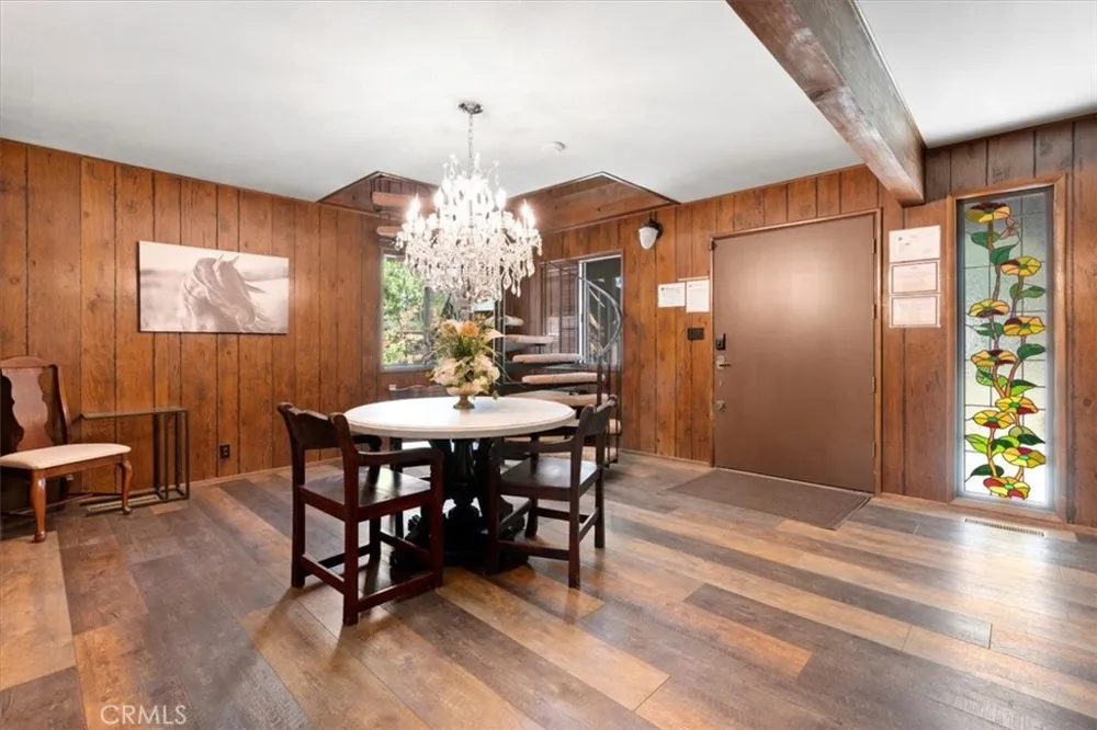 335 Scandia Big Bear Lake, CA 92315