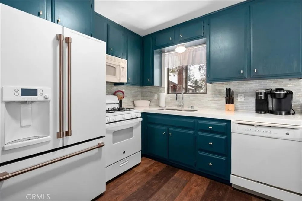 335 Scandia Big Bear Lake, CA 92315