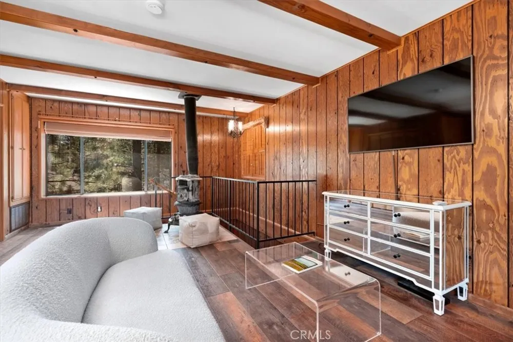 335 Scandia Big Bear Lake, CA 92315