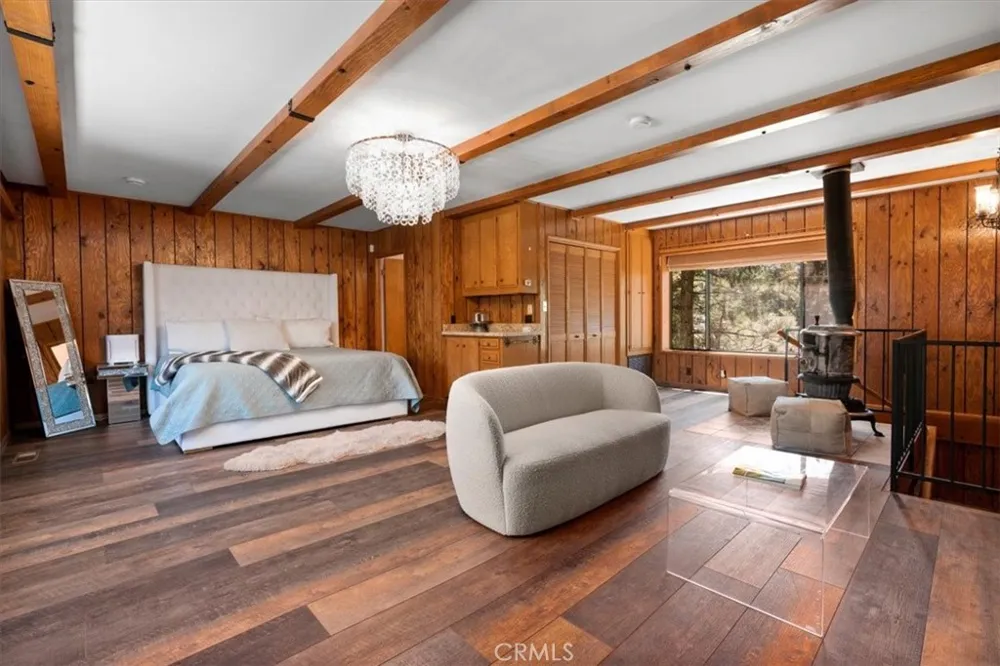 335 Scandia Big Bear Lake, CA 92315