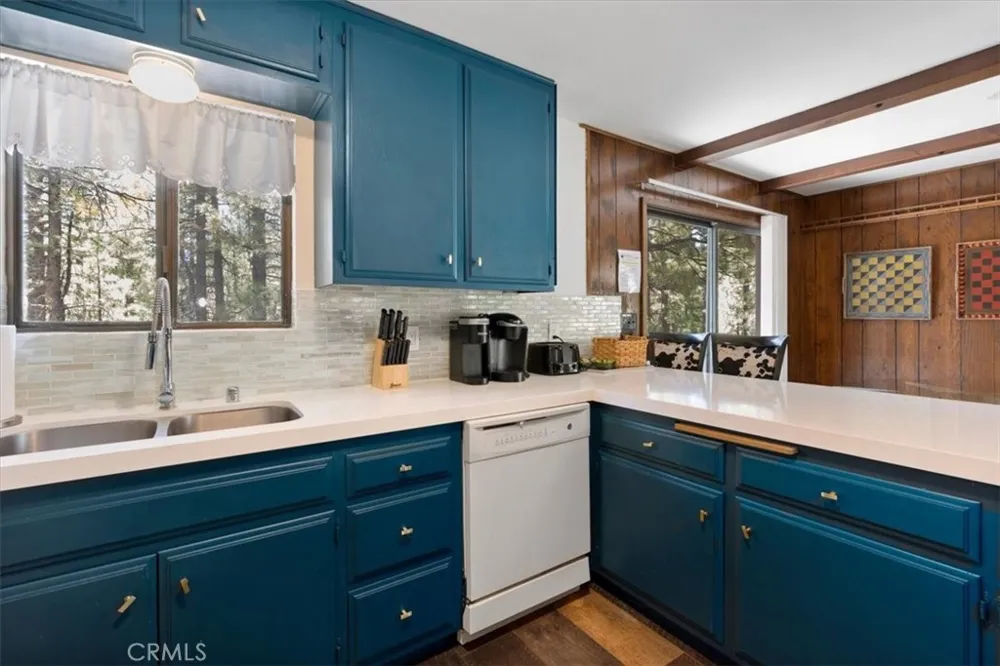 335 Scandia Big Bear Lake, CA 92315