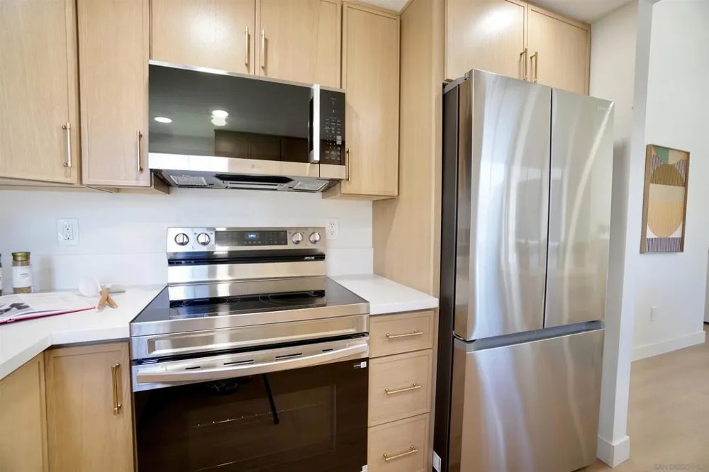 2877 Sanford Lane Carlsbad, CA 92010