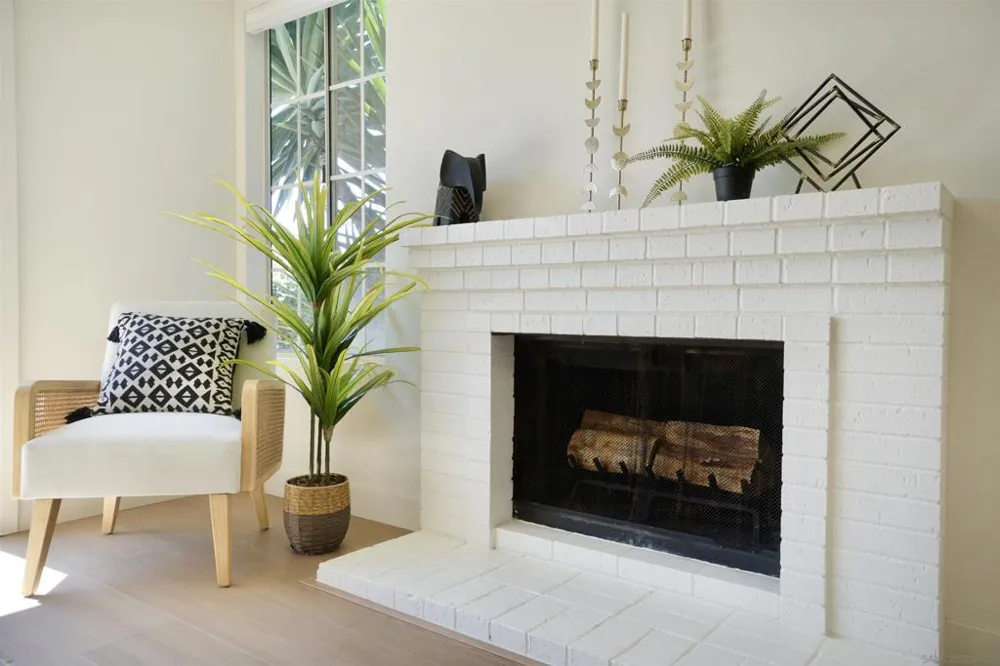 2877 Sanford Lane Carlsbad, CA 92010