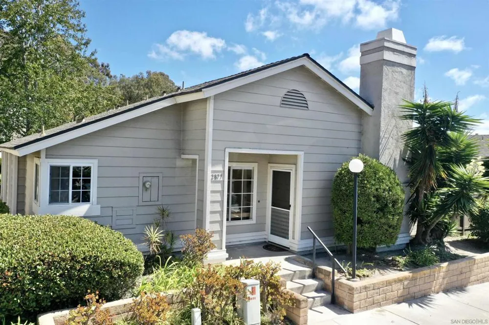 2877 Sanford Lane Carlsbad, CA 92010
