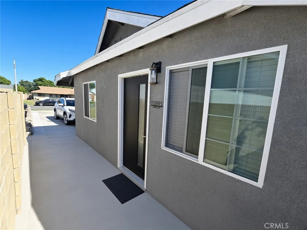 15891 King #2 Westminster, CA 92683