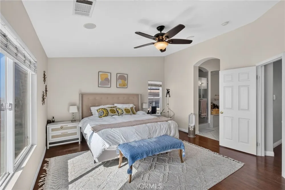 2420 S Vicentia Avenue Corona, CA 92882