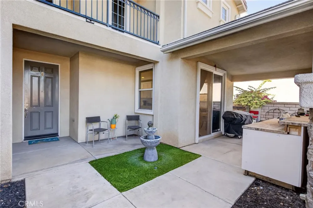 2420 S Vicentia Avenue Corona, CA 92882