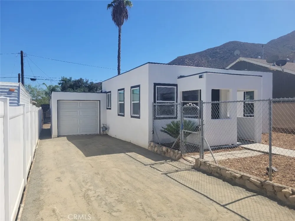 33174 Tetterington Lake Elsinore, CA 92530