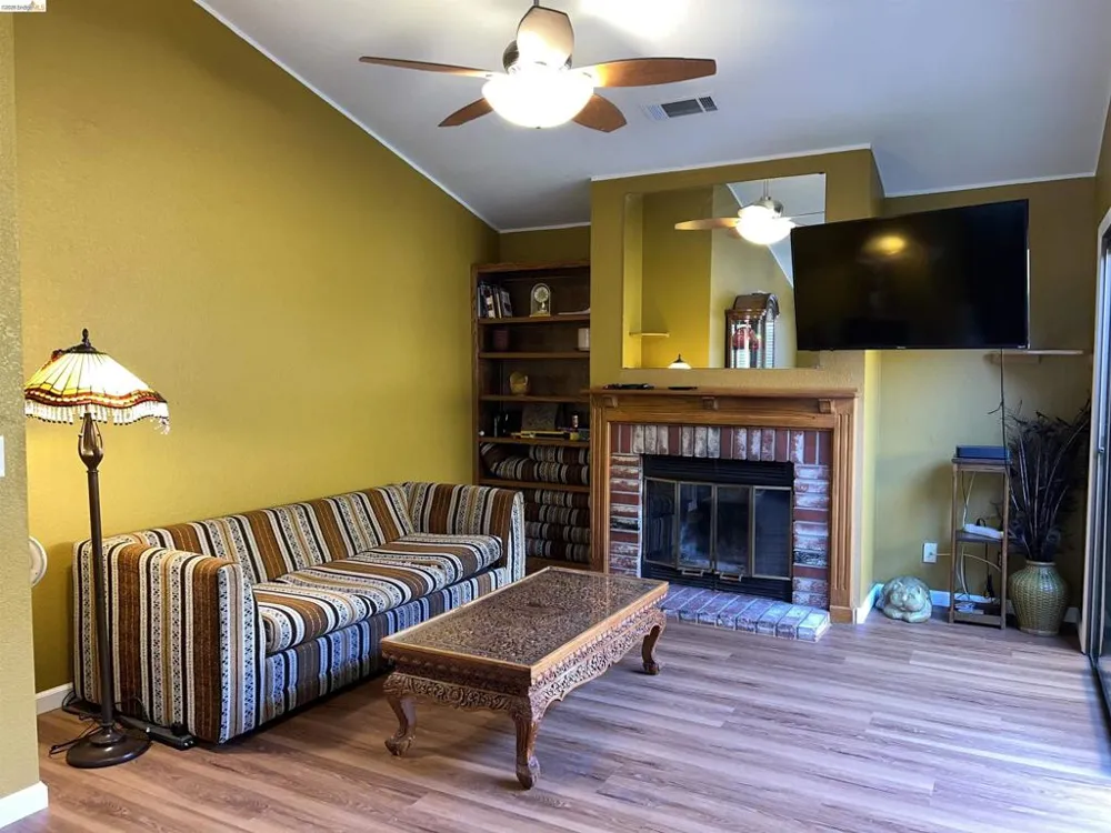1800 Santa Fe St Oakley, CA 94561
