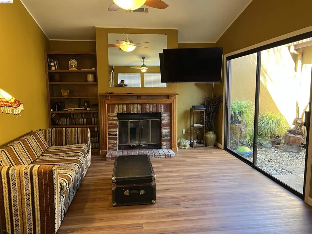 1800 Santa Fe St Oakley, CA 94561