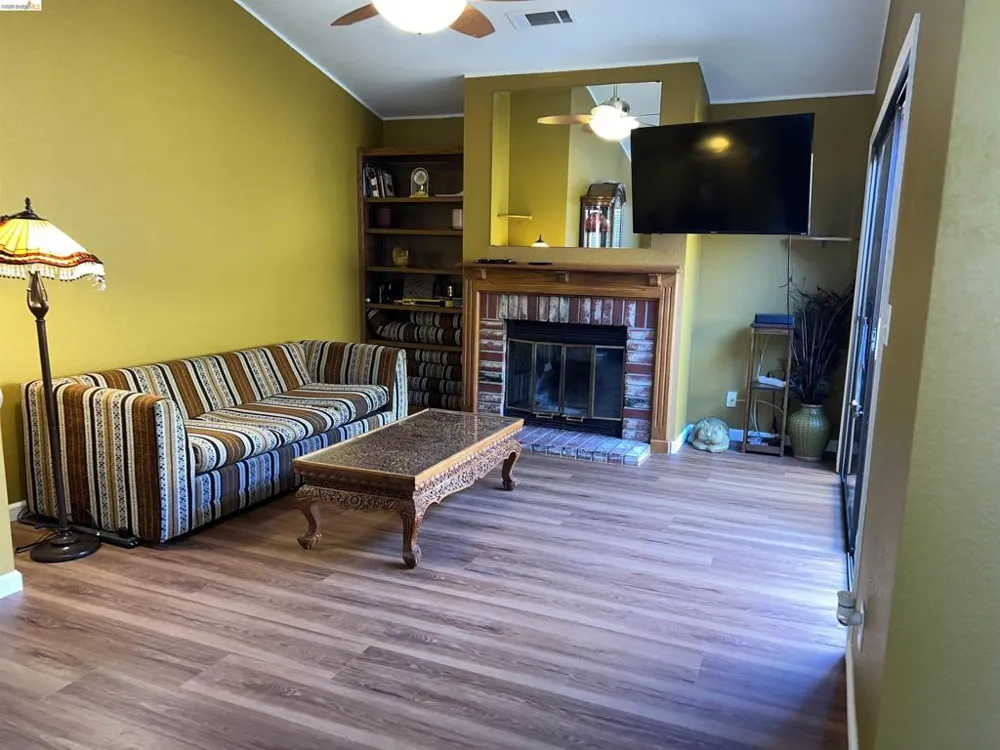 1800 Santa Fe St Oakley, CA 94561