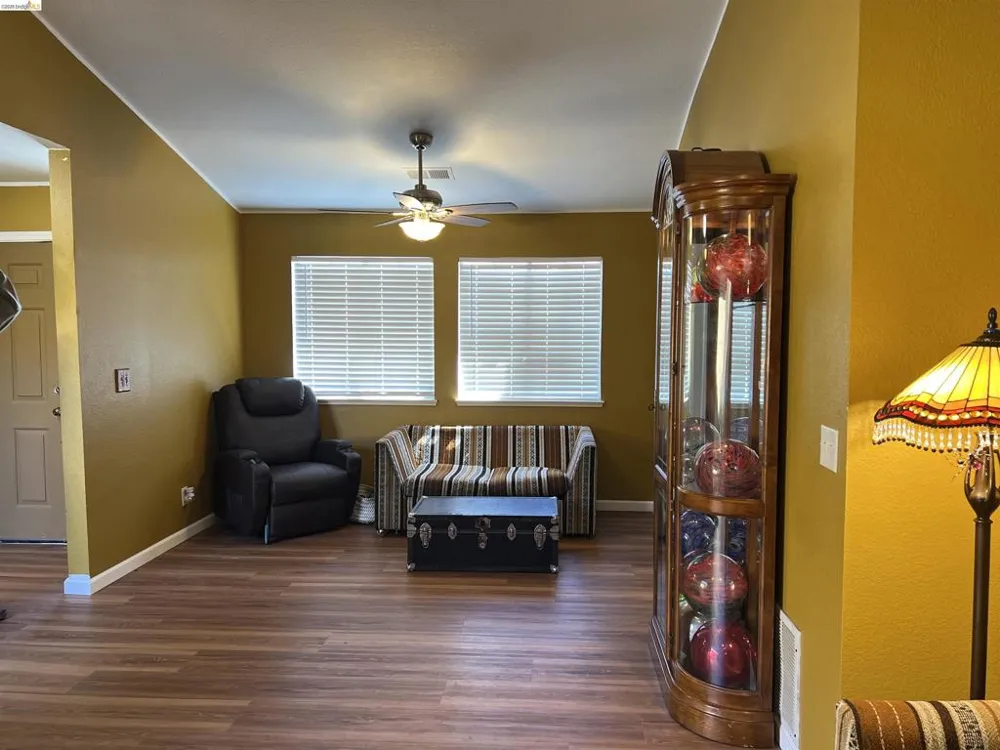 1800 Santa Fe St Oakley, CA 94561