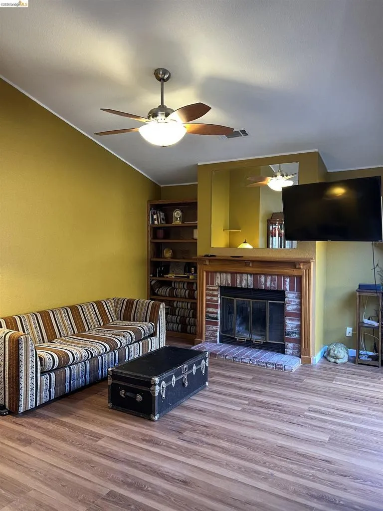 1800 Santa Fe St Oakley, CA 94561