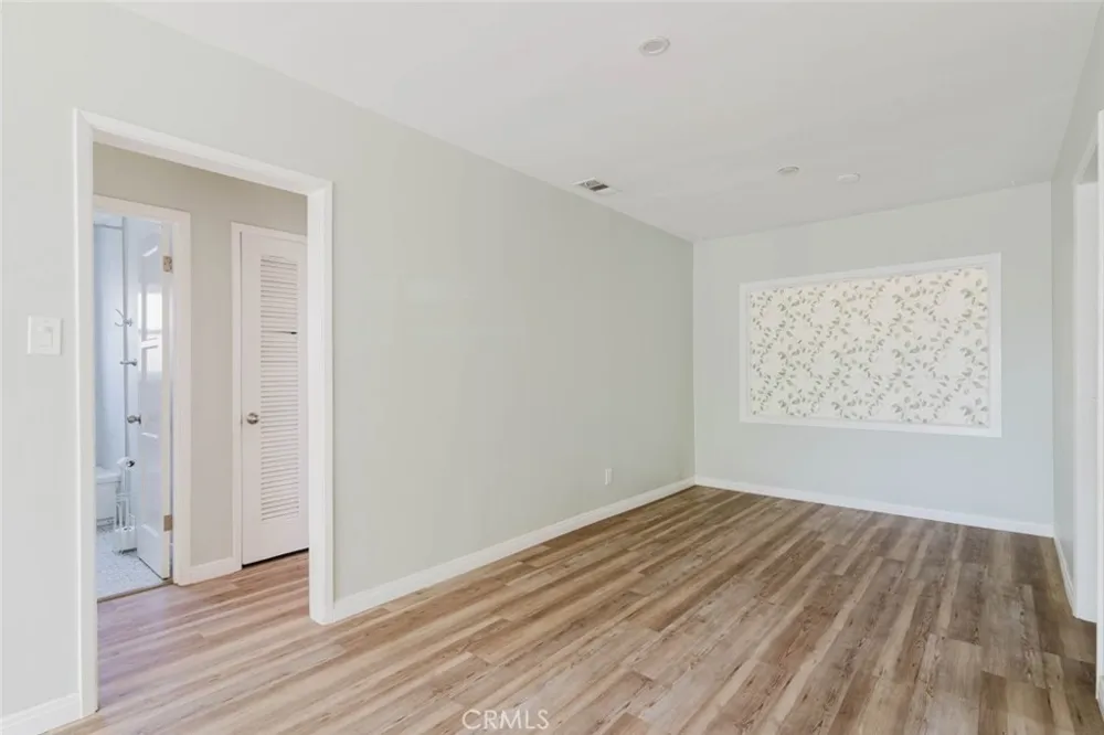 9652 Rincon Avenue Pacoima, CA 91331