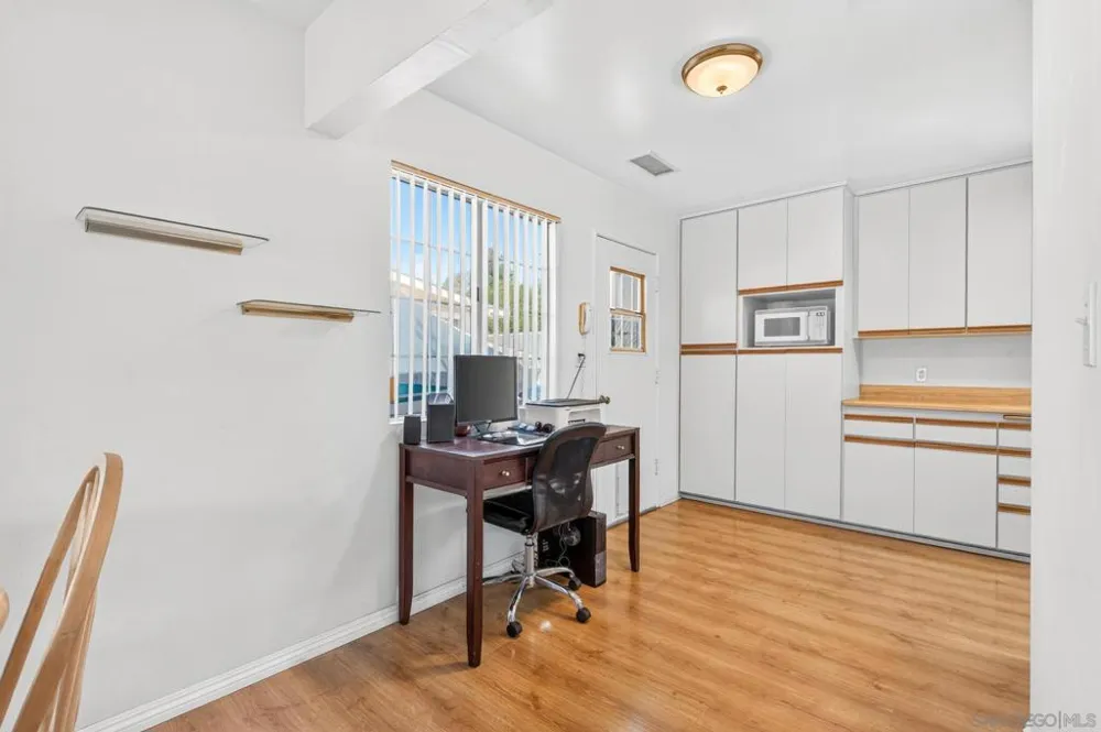 13810 Tobiasson Rd. Poway, CA 92064