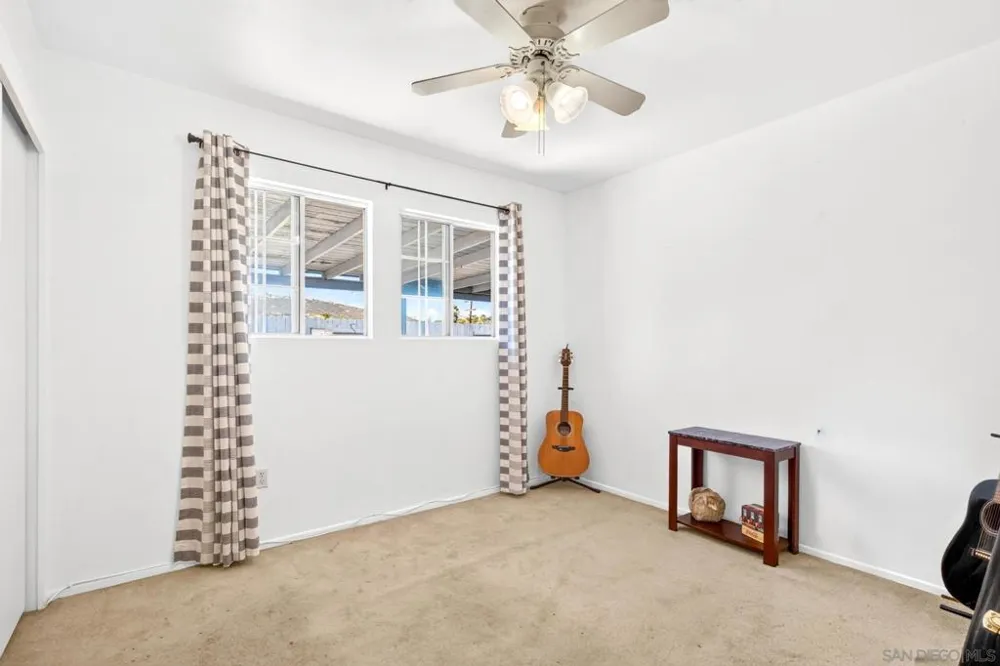 13810 Tobiasson Rd. Poway, CA 92064