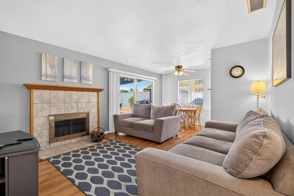 13810 Tobiasson Rd. Poway, CA 92064