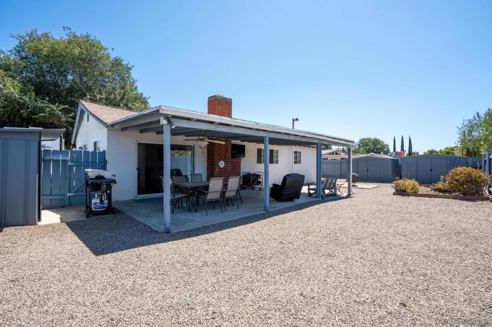 13810 Tobiasson Rd. Poway, CA 92064