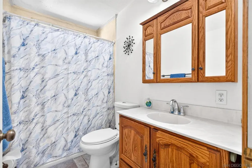 13810 Tobiasson Rd. Poway, CA 92064