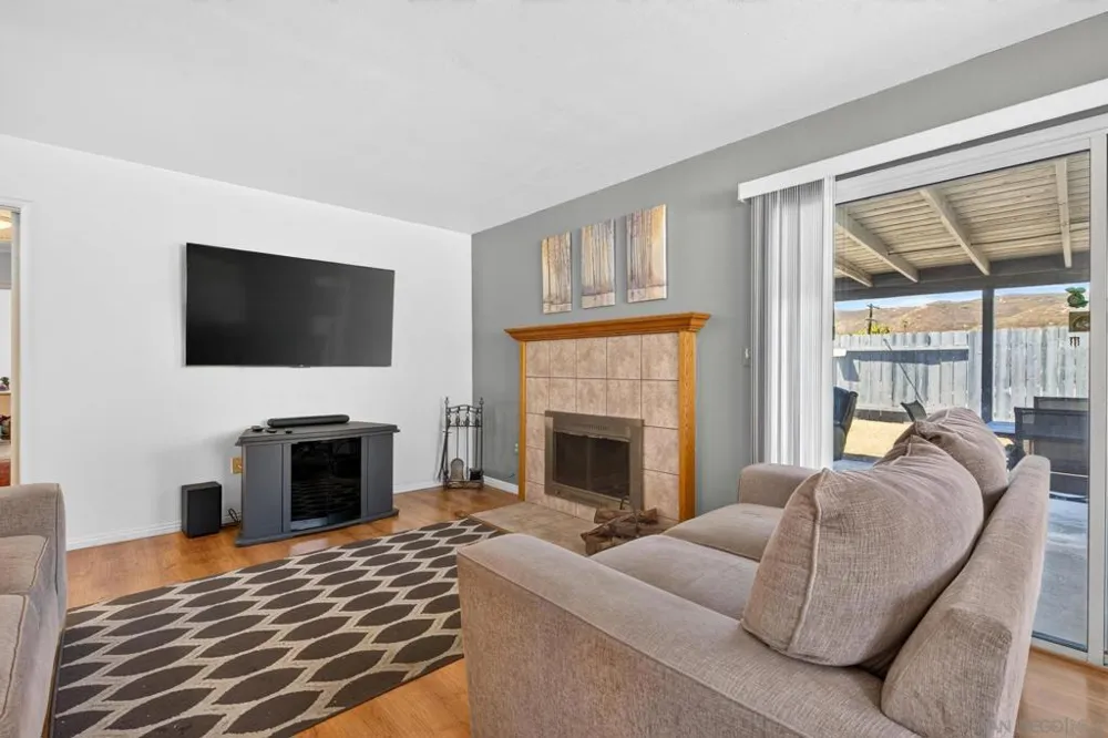 13810 Tobiasson Rd. Poway, CA 92064