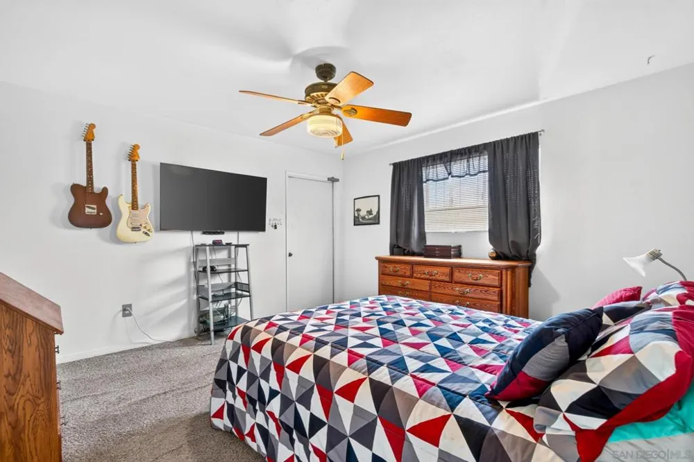 13810 Tobiasson Rd. Poway, CA 92064