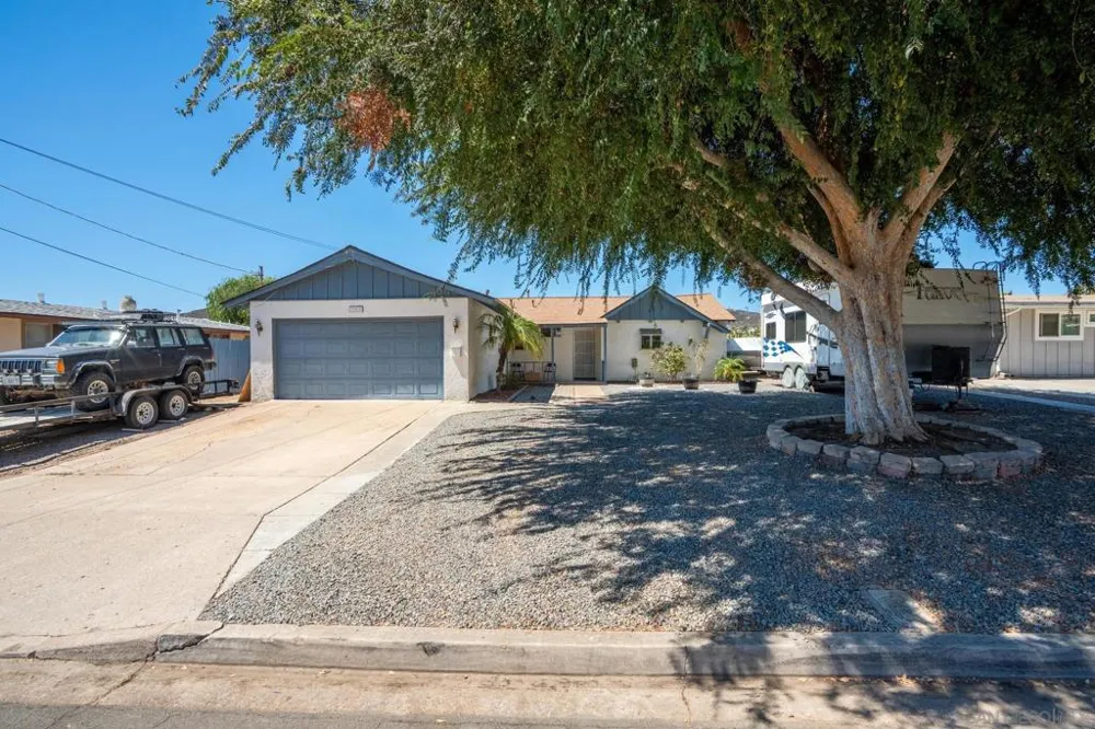 13810 Tobiasson Rd. Poway, CA 92064