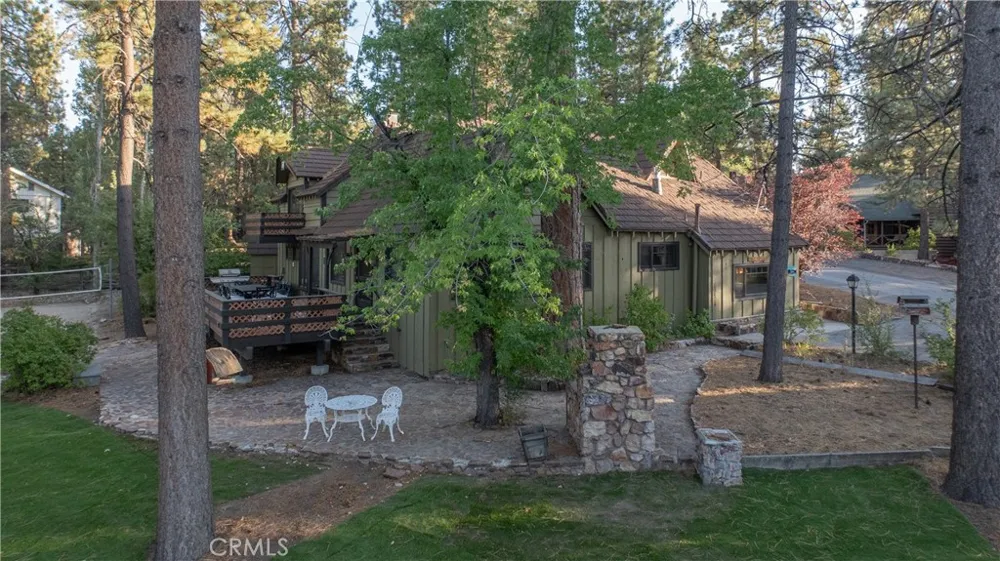 40153 Lakeview Drive Big Bear Lake, CA 92315