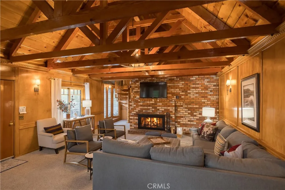 40153 Lakeview Drive Big Bear Lake, CA 92315