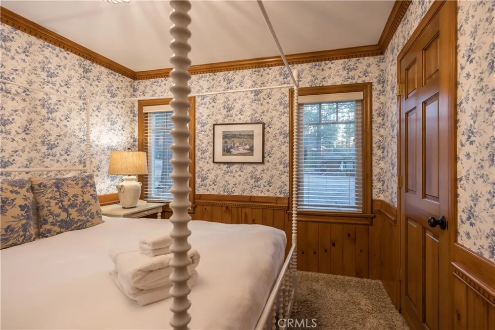 40153 Lakeview Drive Big Bear Lake, CA 92315