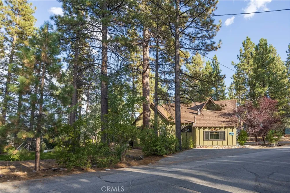 40153 Lakeview Drive Big Bear Lake, CA 92315