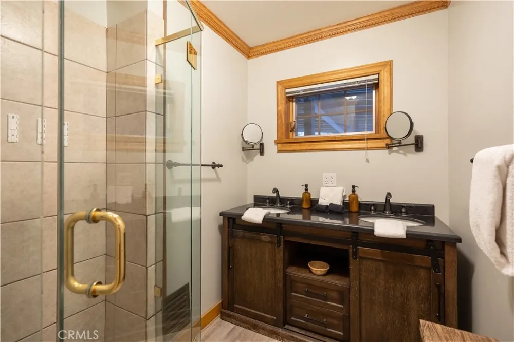 40153 Lakeview Drive Big Bear Lake, CA 92315