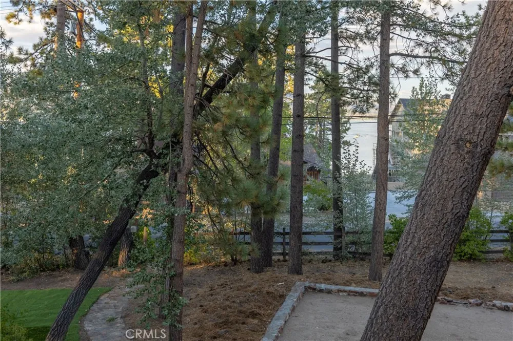 40153 Lakeview Drive Big Bear Lake, CA 92315