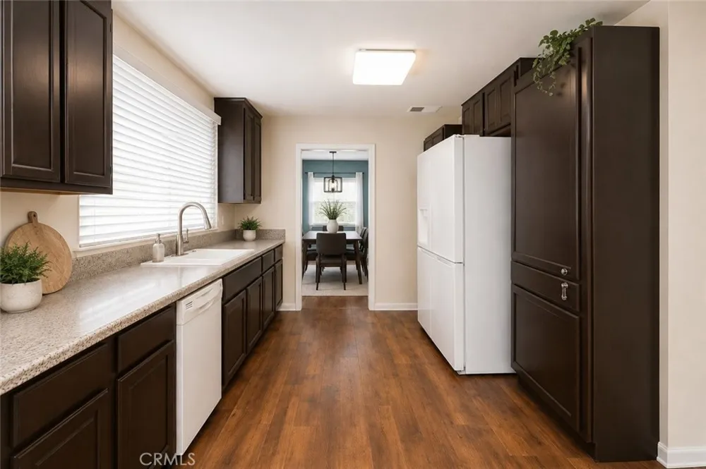 11216 Erwin Street North Hollywood, CA 91606