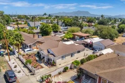 11216 Erwin Street North Hollywood, CA 91606