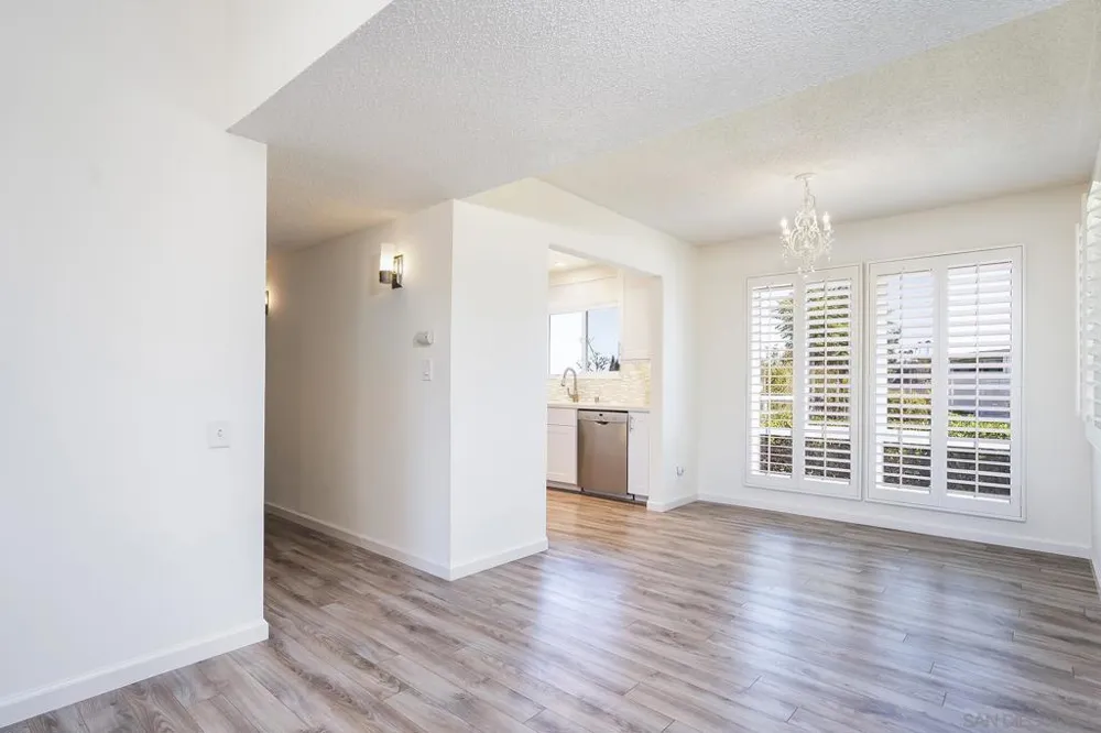 3685 Vista Campana #5 Oceanside, CA 92057