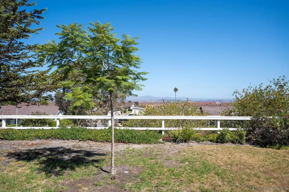 3685 Vista Campana #5 Oceanside, CA 92057
