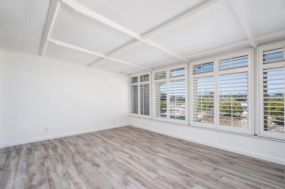 3685 Vista Campana #5 Oceanside, CA 92057