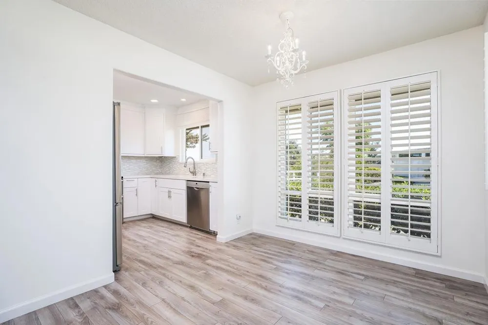 3685 Vista Campana #5 Oceanside, CA 92057