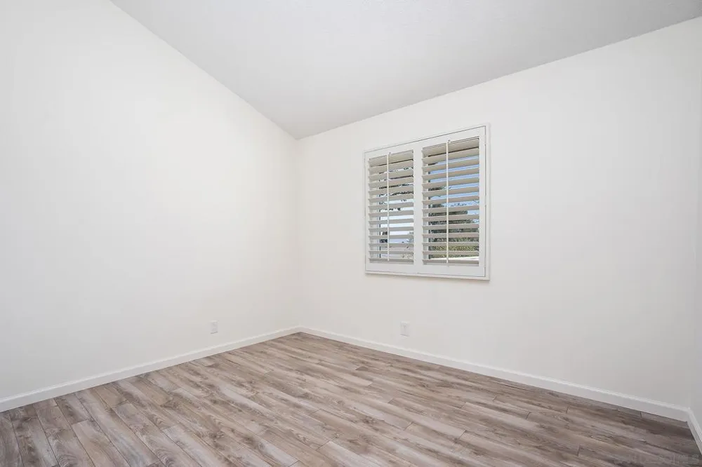 3685 Vista Campana #5 Oceanside, CA 92057