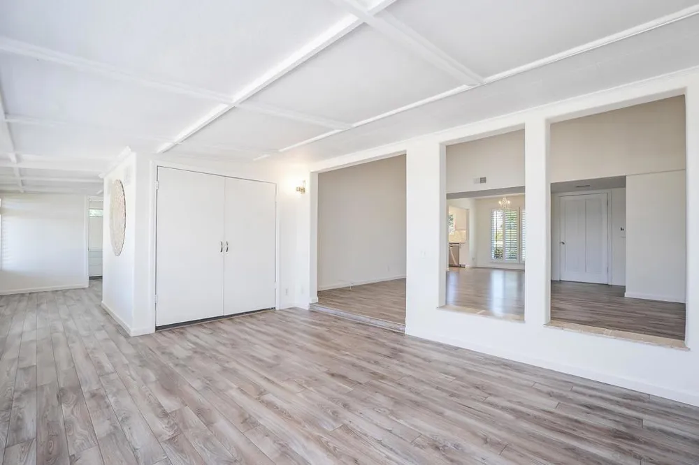 3685 Vista Campana #5 Oceanside, CA 92057