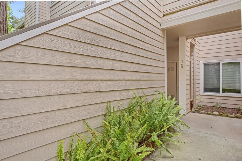 132 Amesport Half Moon Bay, CA 94019