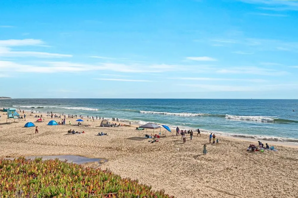 132 Amesport Half Moon Bay, CA 94019