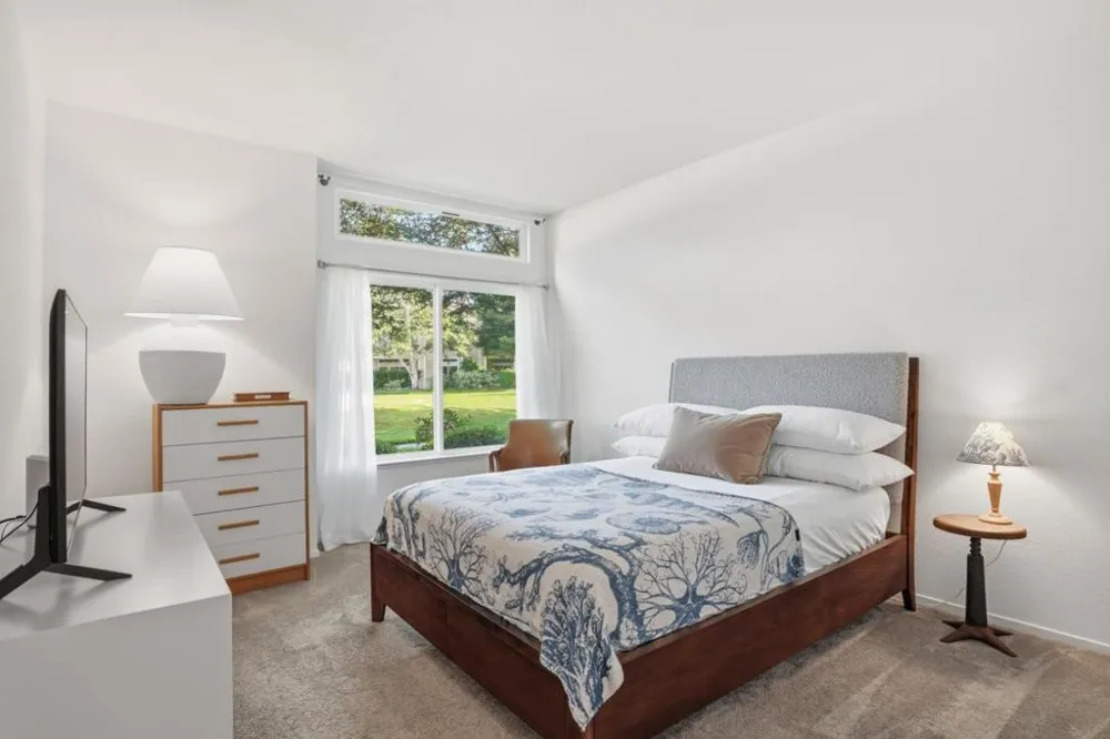 132 Amesport Half Moon Bay, CA 94019