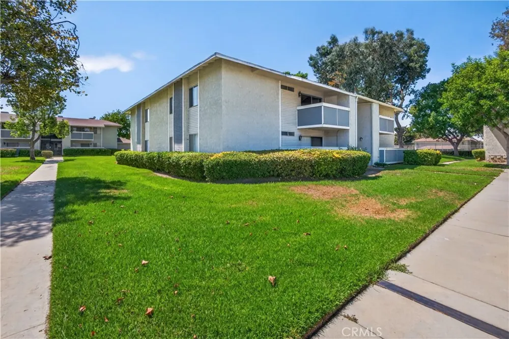 26200 Redlands #148 Redlands, CA 92373