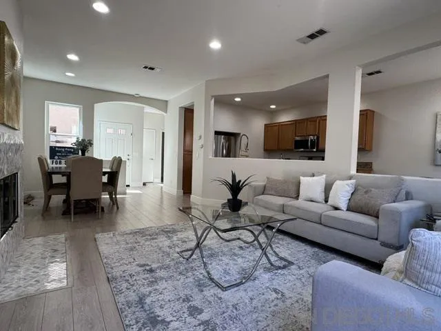 10685 Wexford St #2 San Diego, CA 92131