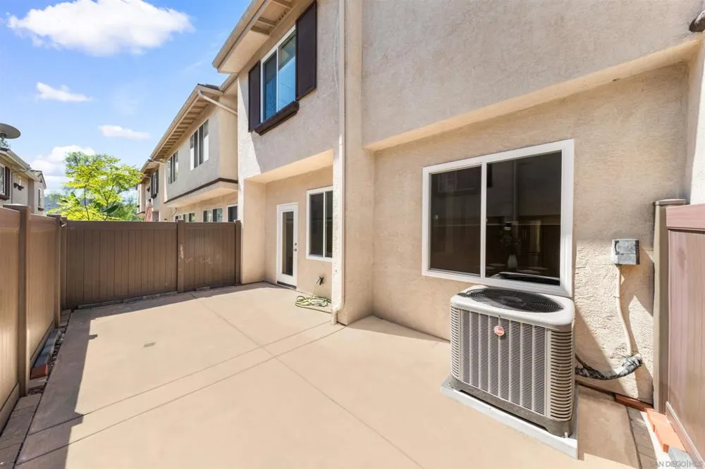 10685 Wexford St #2 San Diego, CA 92131