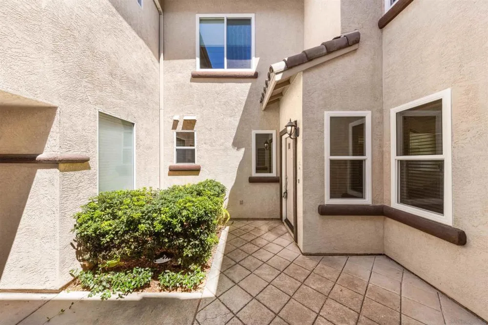 10685 Wexford St #2 San Diego, CA 92131